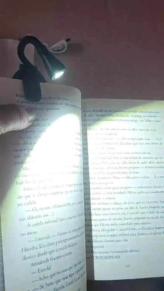 foto de Luz De Led Para Leitura Com Clipe Usb 3 Cores Recarregavel