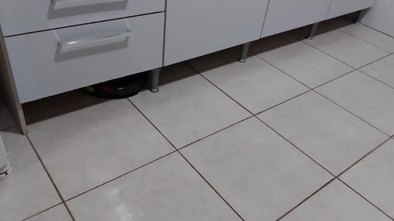 foto de Robô Aspirador Kuanttum X10 para Limpeza com Mapeamento e Base Autolimpante