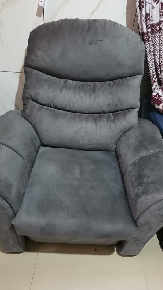 foto de Poltrona Cadeira Reclinável Papai E Mamãe Com Encosto Confortável Retrátil Para Sala De Descanso E Amamentação Cor Cinza Newllar