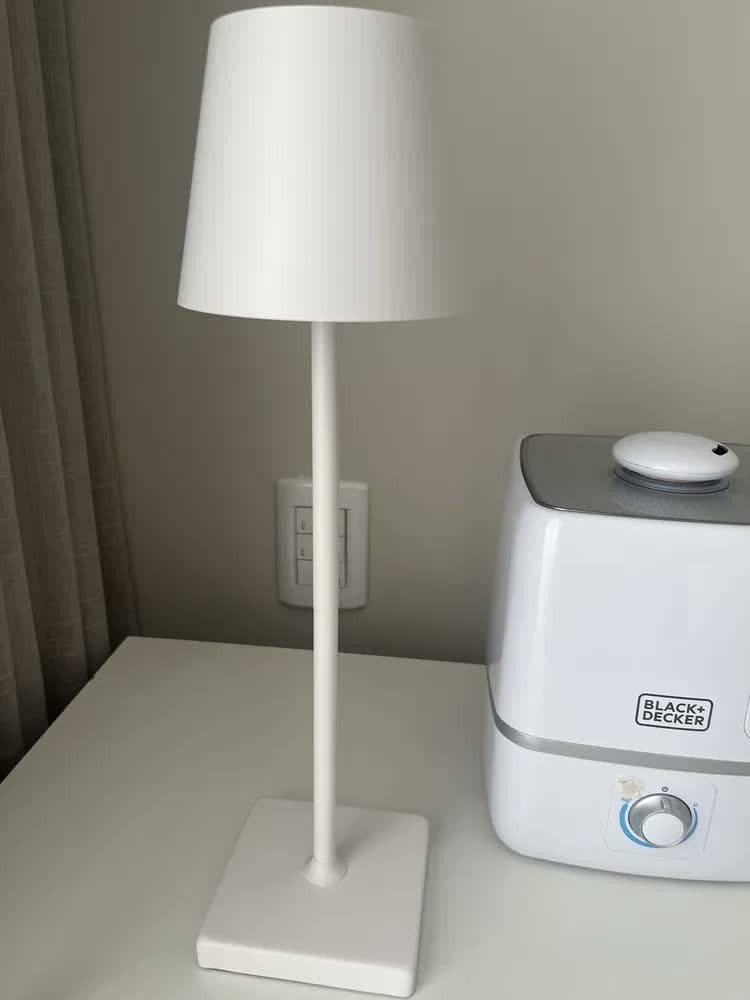 foto de Abajur Mesa Luminária Led Touch 3 Cor Candeeiro Recarregável Cúpula Preto Estrutura Preto