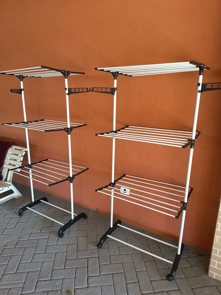 foto de Varal De Chão Dobrável 3 Andares Inox Com Roda Suporta 30kg Preto