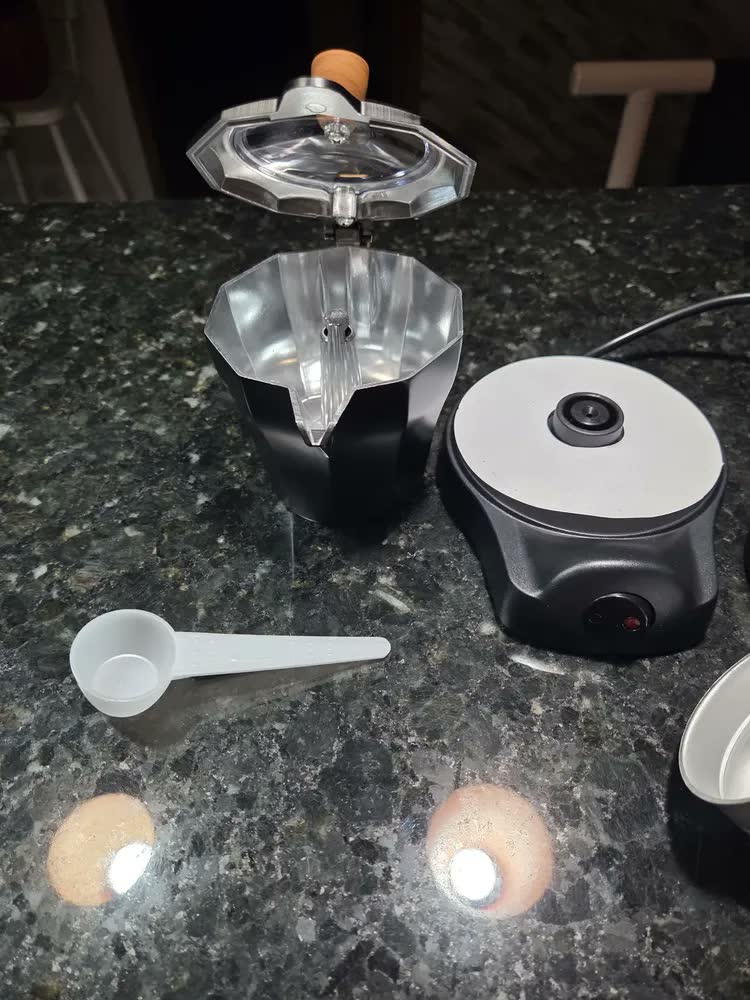 foto de Cafeteira Italiana Elétrica Mallory Essenza 480w 6 Xícaras Preto