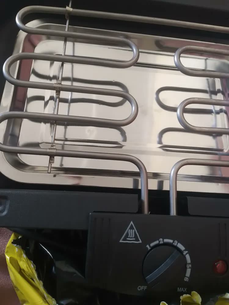 foto de Churrasqueira Elétrica De Mesa 1800w Portátil Preto