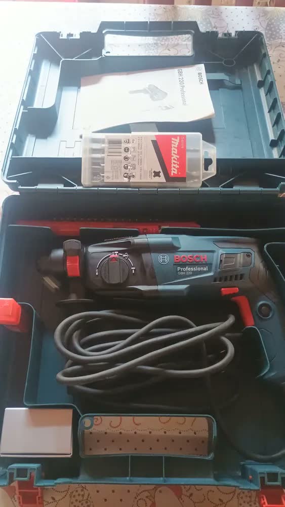 foto de Martelete Perfurador Rompedor 720w Gbh220 Bosch C/ Kit Broca Cor Azul