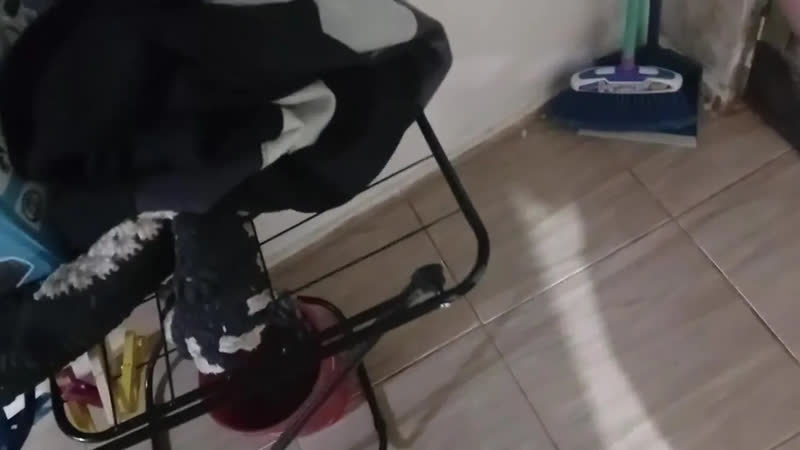 foto de Varal Roupa Chão Com Abas Grande 20kg Retrátil Dobrável Cor Branco