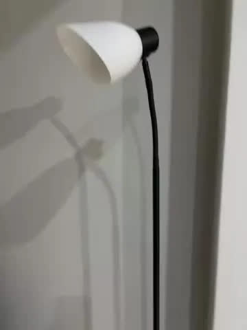 foto de Luminária de Chão Articulada Tieesa, 175 cm, para Leitura e Ambiente, Preta