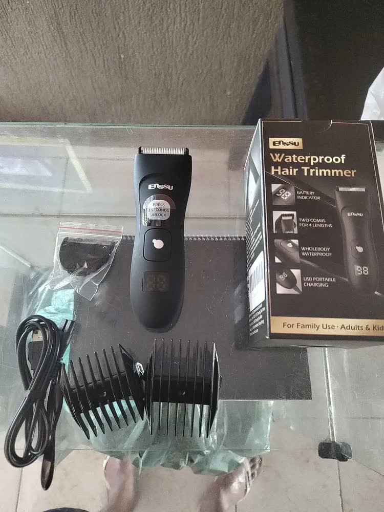 foto de Aparador De Pelos Masculino Eletrico Para Virilha E Corpo À Prova D'água Usb Com Lamina Reserva
