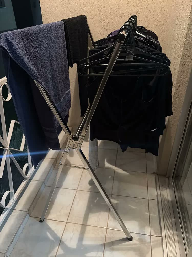 foto de Varal De Chão Roupas Dobrável Grande Aço Inoxidável 60kg