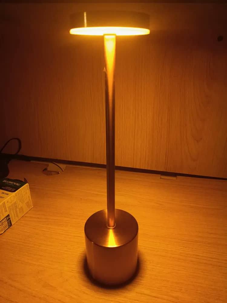 foto de Luminária de Mesa Discove Recarregável Touch, Sem Fio e Com 3 Cores de Luz LED