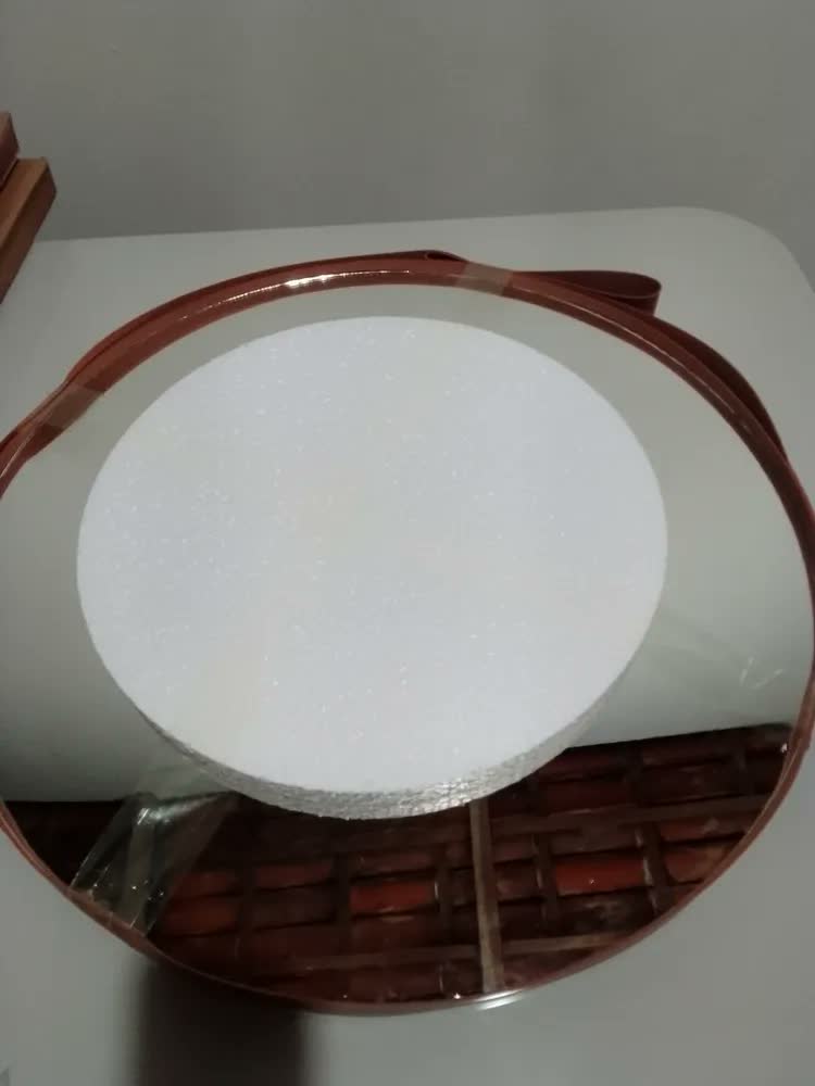foto de Espelho Redondo Decorativo Alça 60x60 Moldura Em Couro Caramelo