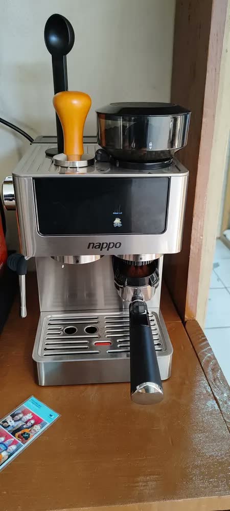 foto de Cafeteira Nappo Expresso Nec-339 6 Em 1 Com Moedor E Espumador 1350w