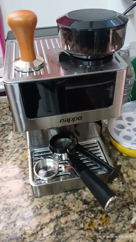 foto de Cafeteira Nappo Expresso Nec-339 6 Em 1 Com Moedor E Espumador 1350w