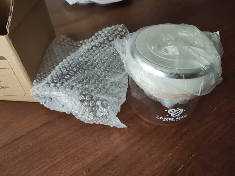 foto de Pote Hermético Com Tampa E Data Vácuo Café Condimentos 500ml Oenon Bege