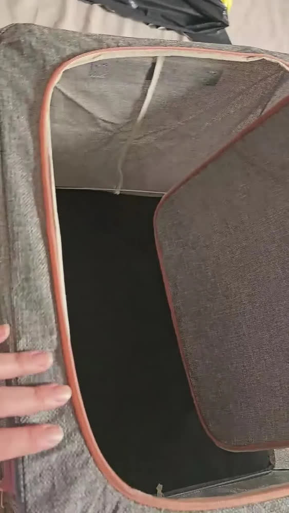 foto de Caixa Organizadora Dobrável Oenon para Roupas e Edredons com Alças e Visor – Bege