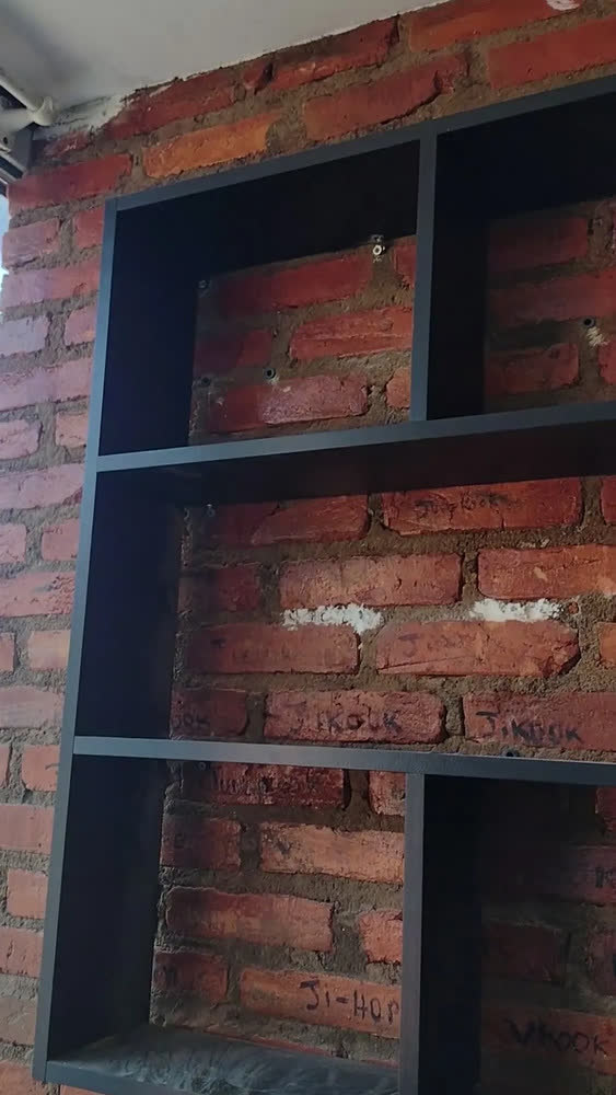 foto de Estante Para Livros Nicho De Mdf Prateleira Madeira Preto