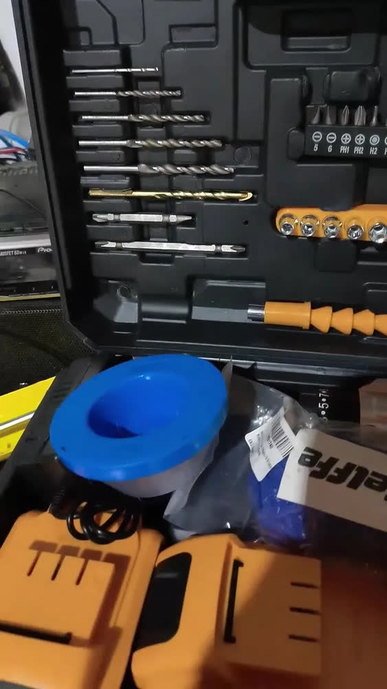 foto de Kit Parafusadeira Furadeira De Impacto 21v Afiador De Broca