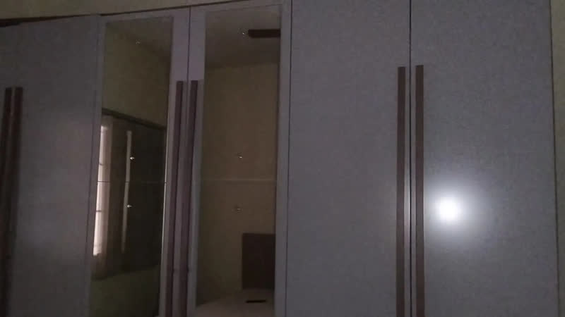 foto de Guarda-Roupa Casal Reno de MDF com 6 Portas, 6 Gavetas e Espelho