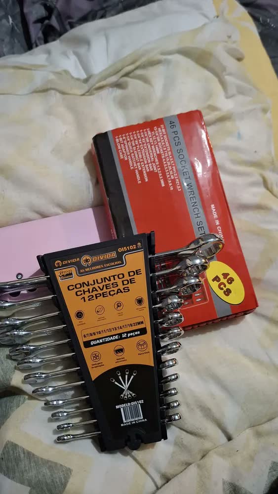 foto de Kit 58 Ferramentas Aço Cr-v Jogo Catraca Reversível Soquete 46pcs + 12 Chaves Combinadas Boca Estrela Cromo Vanádio Xcolds