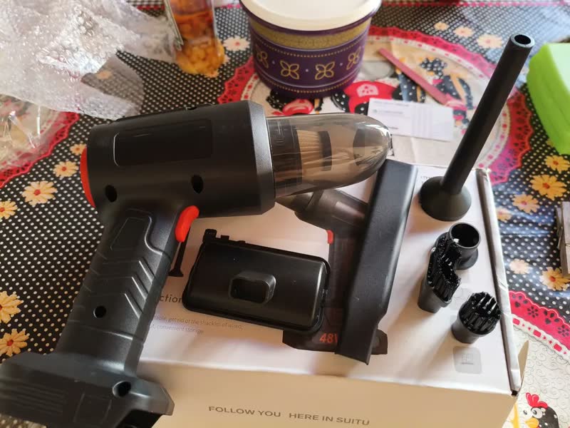 foto de Aspirador De Pó Portátil Com Bateria 48v Recarregável Preto