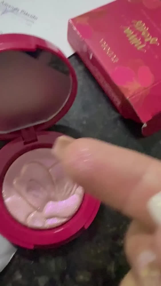 foto de Eudora Niina Secrets Iluminador Soft Petals 3g