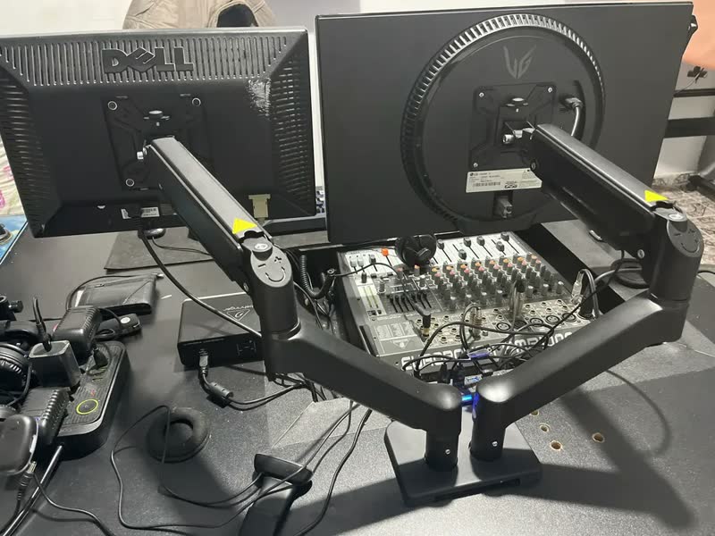 foto de Suporte Mesa Monitor Ergonômico Articulado Ajustavel Duplo