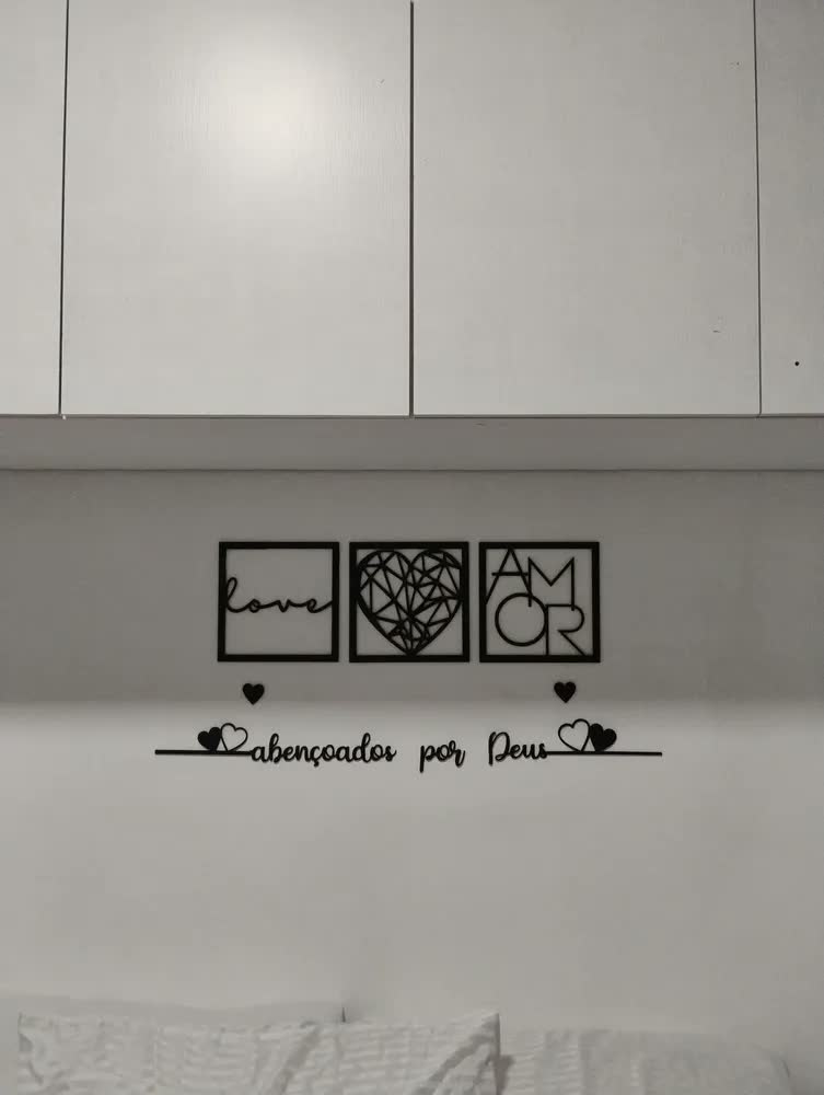 foto de Kit 3 Quadros Cabeceira Frase Abençoados Por Deus +2 Coração Preto