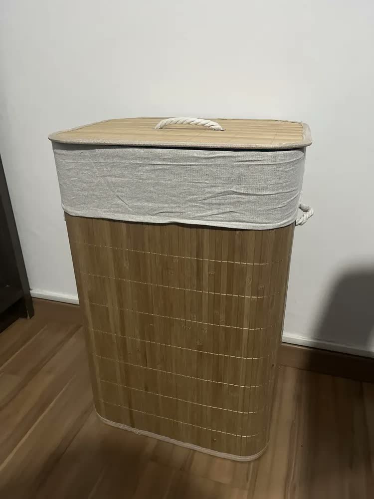foto de Cesto Organizador De Roupa Suja Bambu 70L Dobrável Grande com Tampa e Alças