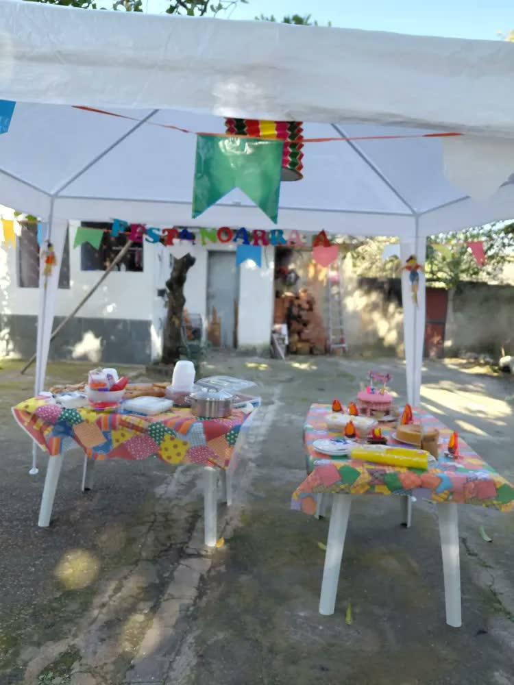 foto de Tenda Gazebo Desmontavel 3x3m Branca Praia Jardim Camping Branco