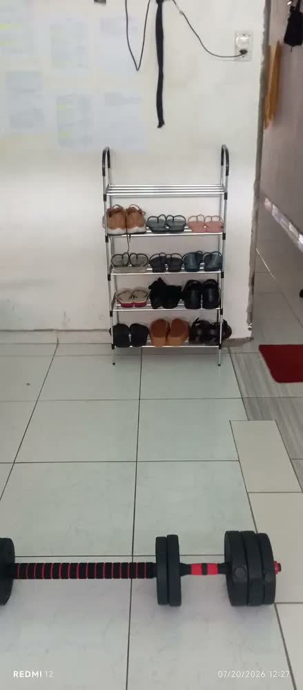 foto de Sapateira Vertical Cobbe de Aço Inoxidável para 15 Pares Prateada