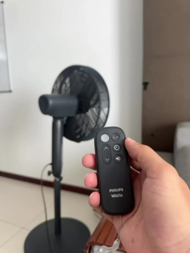 foto de Ventilador De Coluna Digital C/ Controle Remoto Philips Walita