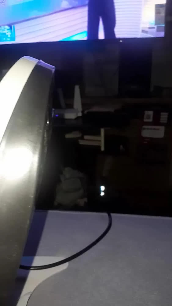 foto de Aquecedor De Ambiente Elétrico Quartzo Branco