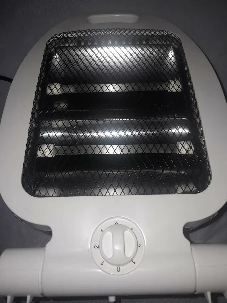 foto de Aquecedor De Ambiente Elétrico Quartzo Branco