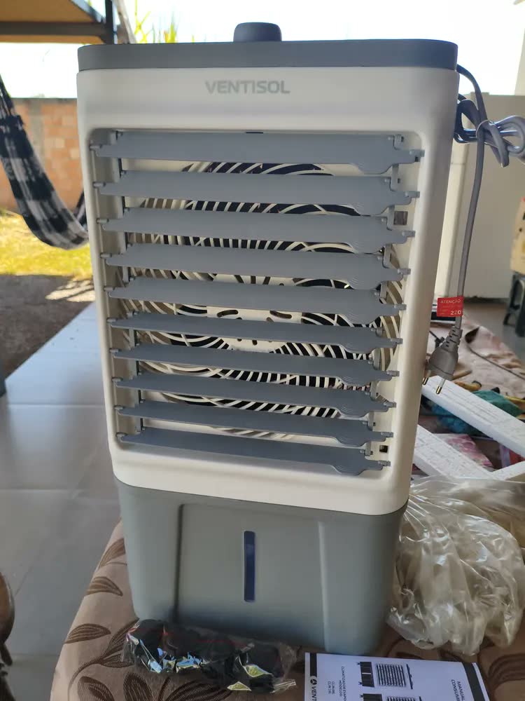 foto de Climatizador Ar Ventilador Umidificador 16 Litros Ventisol Cinza