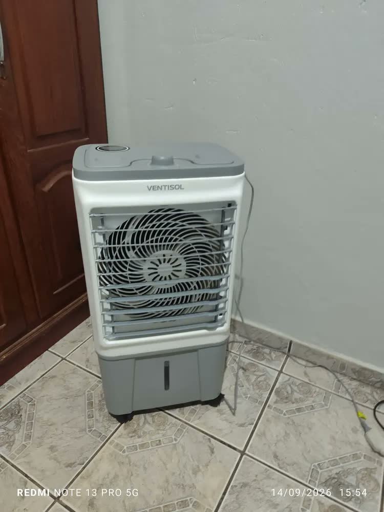 foto de Climatizador Ar Ventilador Umidificador 16 Litros Ventisol Cinza