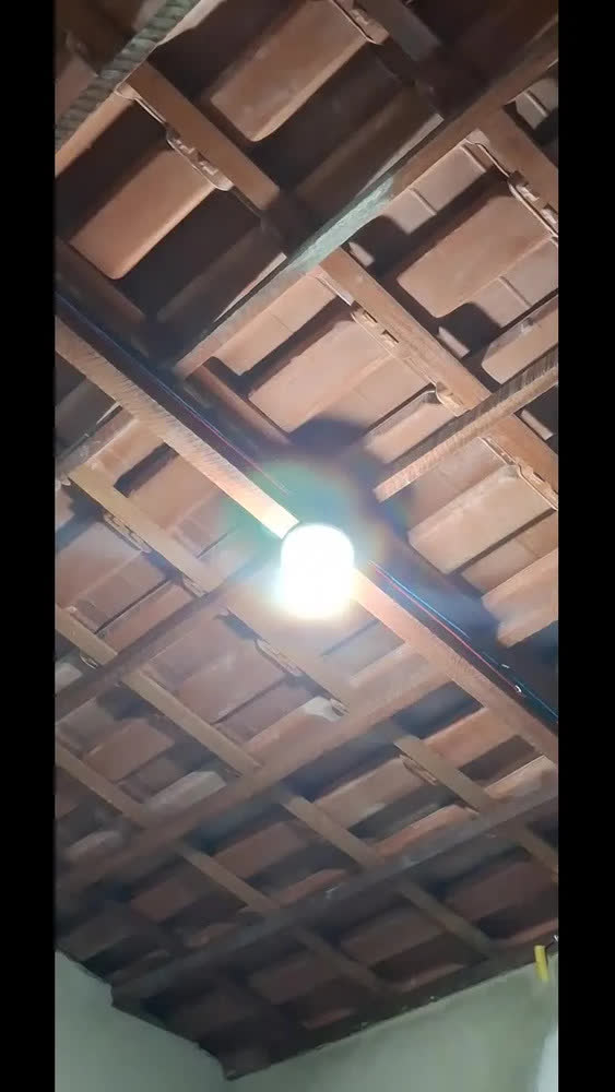 foto de Kit 2 Sensor De Presença Lâmpada Soquete E27 Iluminação Fotocélula Movimento Infravermelho Apaga Sozinho Detecta Movimentos Externo E Interno Bocal Automático Branco