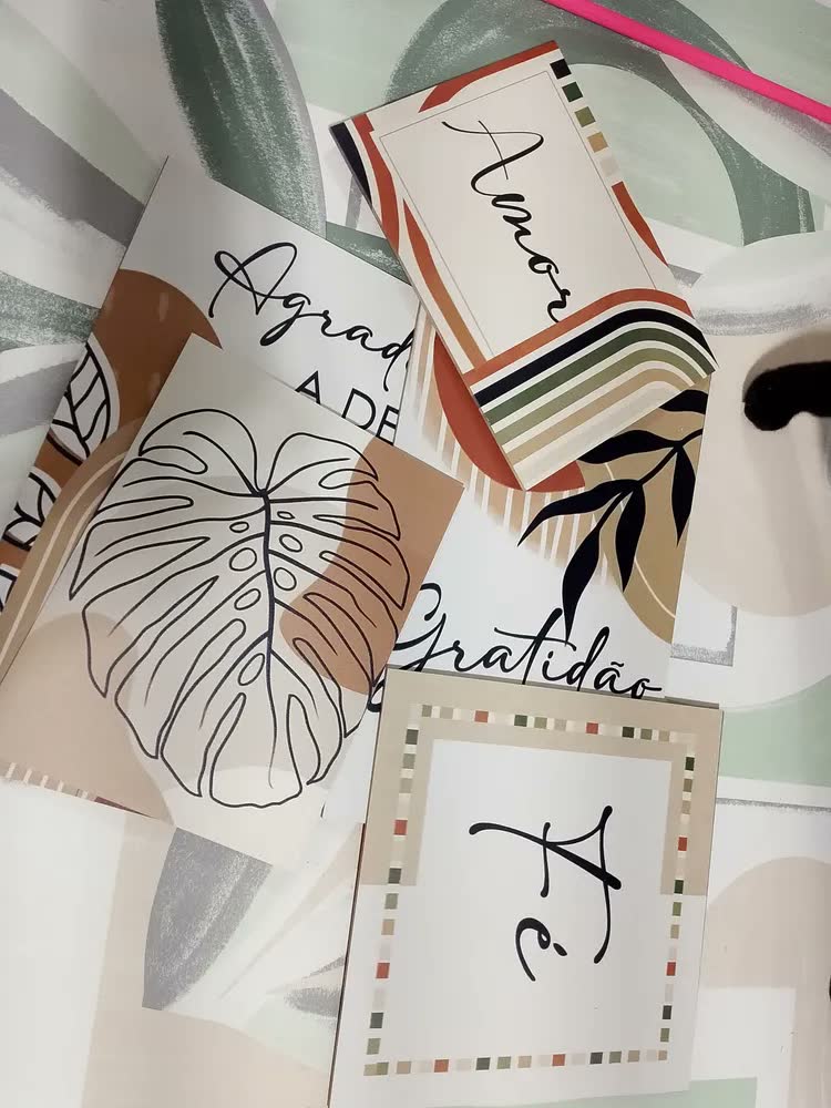foto de Kit 5 Quadros Decorativos Mdf Frases Amor Fé Gratidão Sala Tons Terrosos (bege, Marrom)