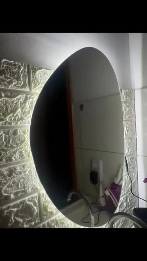 foto de Espelho Orgânico Lapidado Com Iluminação De Led 60x40cm Led Quente