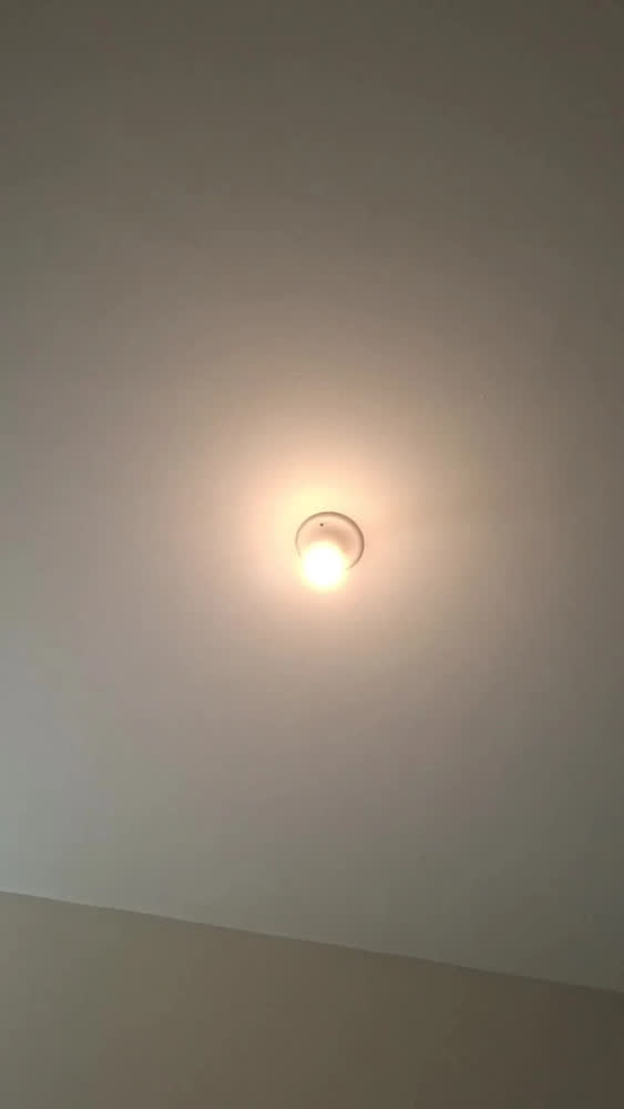 foto de Lâmpada Inteligente LED WI-FI ELW 1001 Intelbras