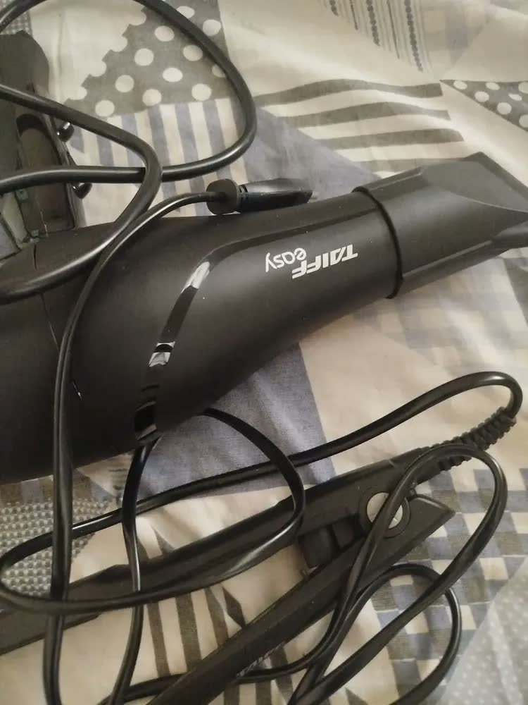 foto de Kit Taiff Secador Easy 1700w + Prancha Cerâmica 180°c