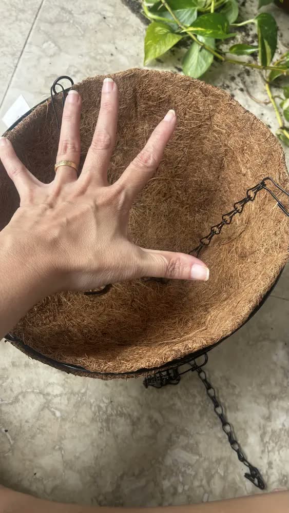 foto de 2 Vasos Planta Suspenso Pendurar Cachepot Xaxim Fibra Coco Marrom Fibra De Coco Natural