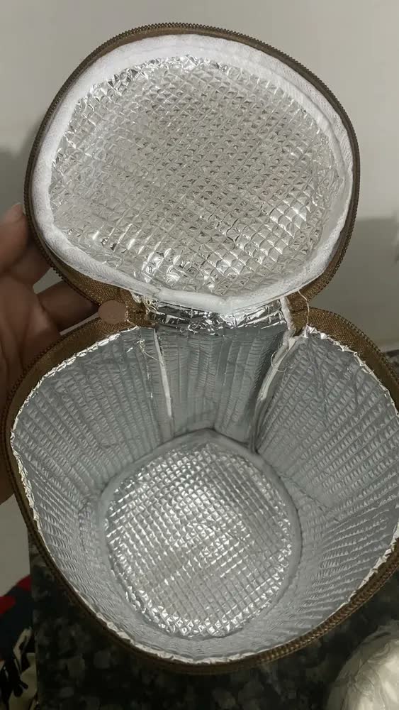 foto de Kit de 3 Marmitas Térmicas Inox com Bolsa Térmica mantém comida Quente E Fria de Seis a Oito horas fácil transporte com vedação segura fácil de limpar e mantem organizado para seus filhos levarem lanc