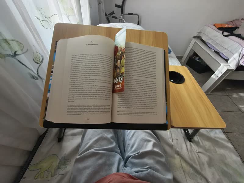 foto de Mesa Suporte Dobrável Para Notebook Até 17 Pol Cama Sofá Em Mdf E Aço Preta Com Porta-copos E 5 Níveis De Inclinação