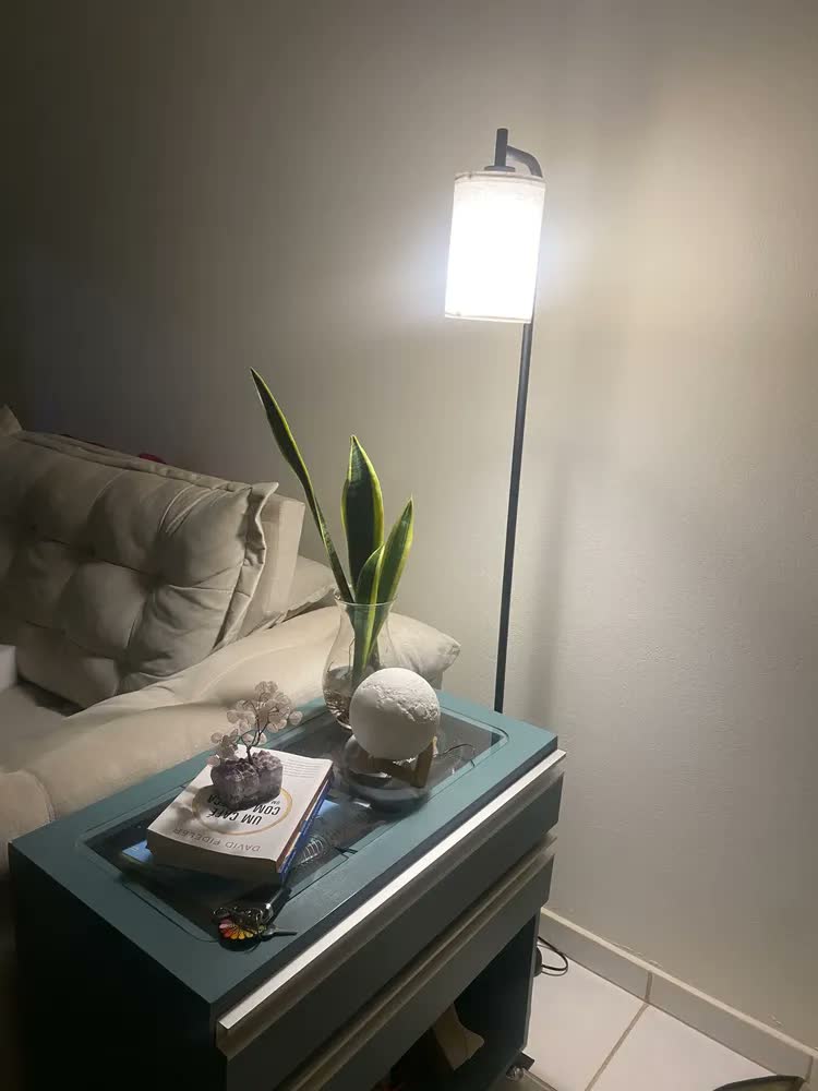 foto de Abajur De Chao Luminaria Led Preto Alto Minimalista Cupula Moderno Linho Com Cupula Para Sala Quarto