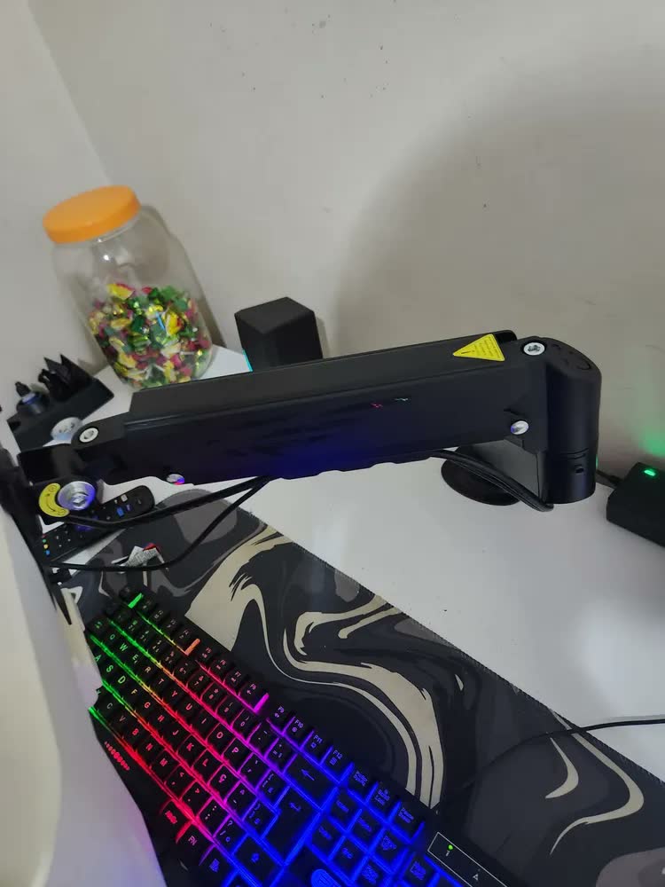 foto de Suporte RIOVA Para Monitores Articulado De Mesa Pistão A Gás 10-32