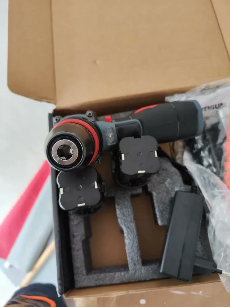 foto de Furadeira Com Chave De Fenda Brushless 16.8v - 2 Baterias
