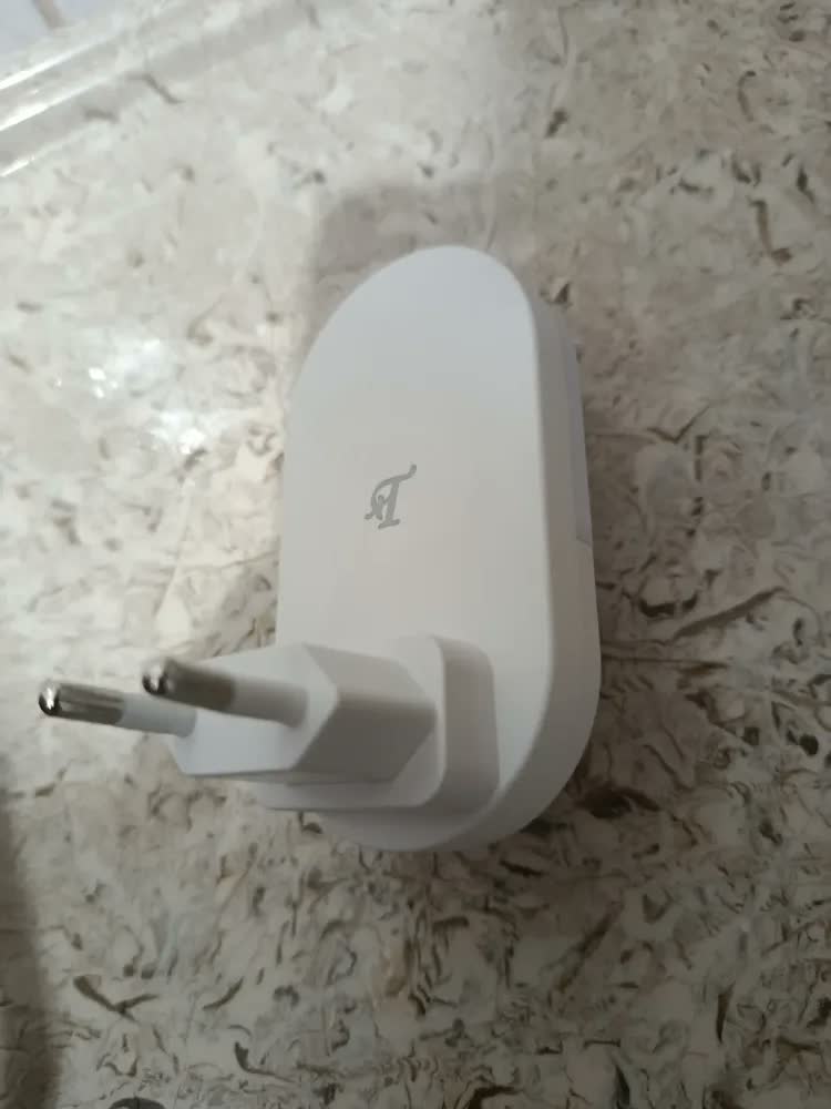 foto de Kit 2 Luminárias Tomada Led Mini Abajur Iluminação Quarto Branco