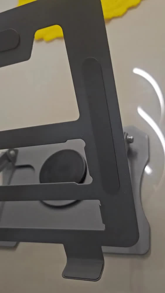 foto de Suporte De Mesa Para Notebook Mac Metal Base 360° Ajustável Prateado