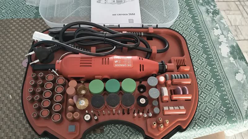 foto de Mini Retifica Lixadeira 180W Muitos Acessórios 6 Velocidades Potente Para Lixar Polir Cortar Artesanato Madeira Multiuso
