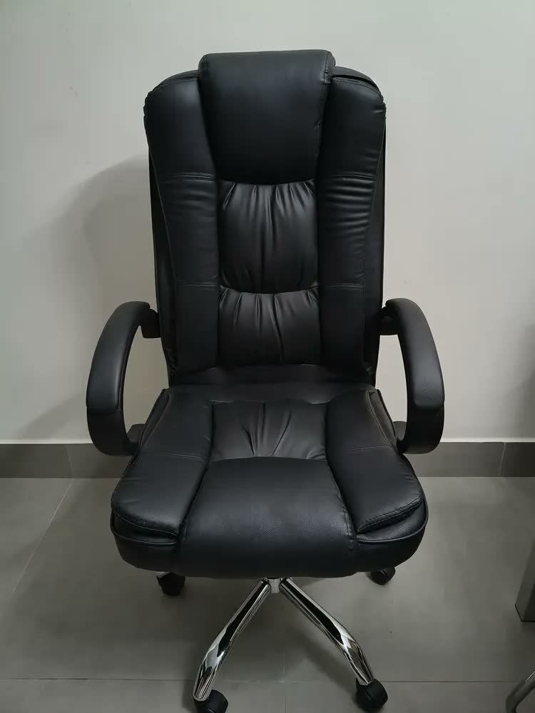 foto de Cadeira Escritório Presidente Diretor Ergonomica Sintética Preto Couro Sintético