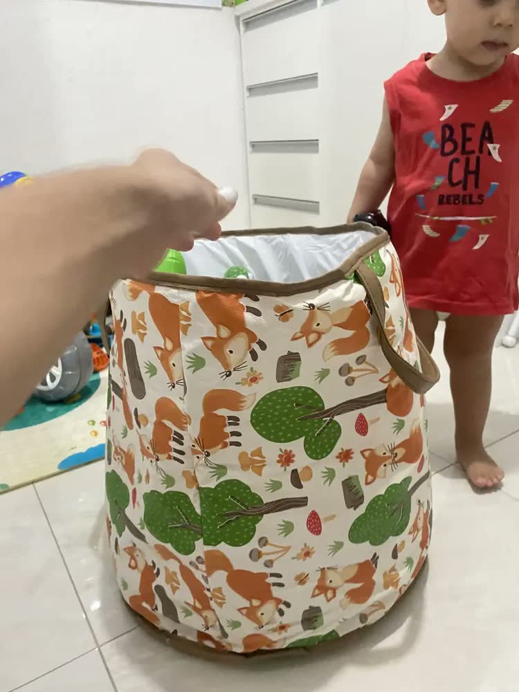 foto de Cesto Organizador Dobrável Infantil Brinquedos Roupa Suja G Cor Ovelhinha Rosa